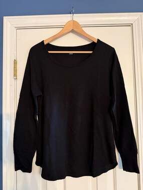 Old Navy Black Waffle Knit Long Sleeve Thermal Shirt